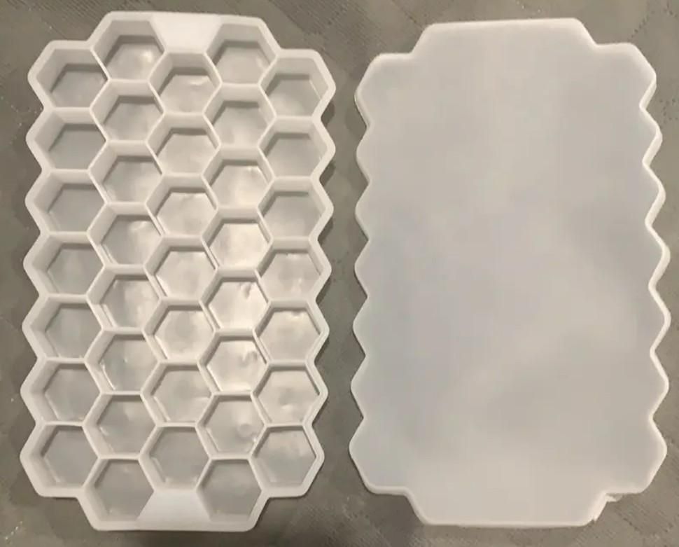 Silicone Honeycomb Ice Cube Tray with Lid (37 Cavities)